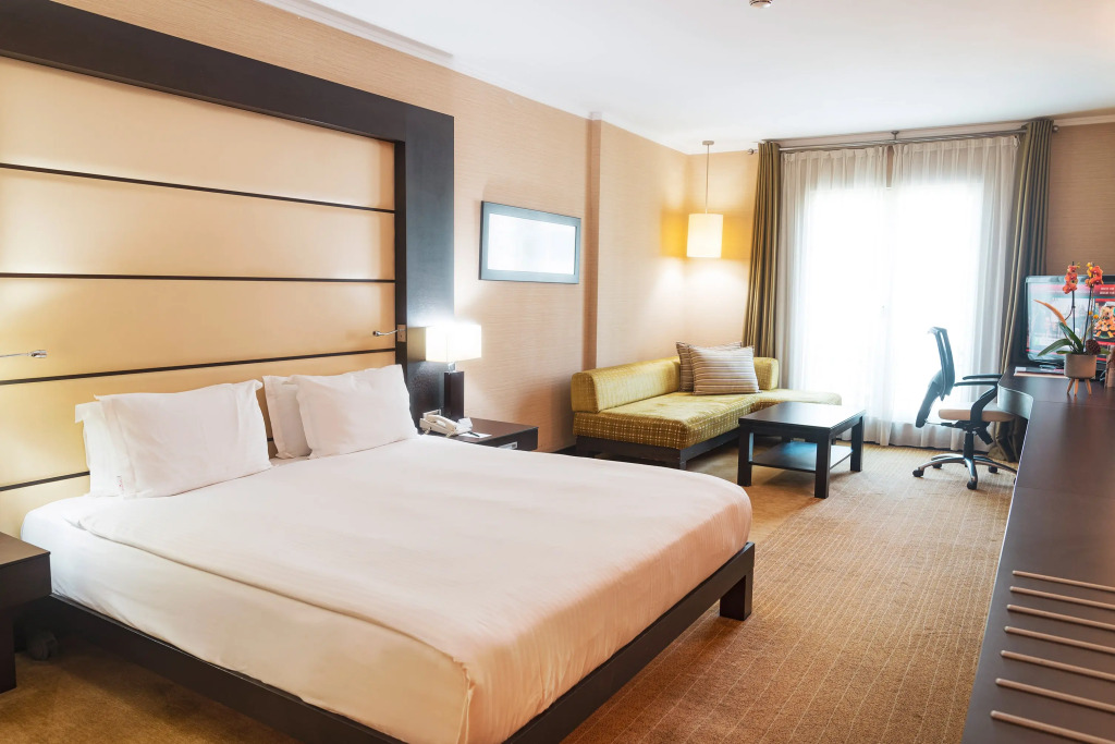 Отель Ramada Plaza By Wyndham Istanbul City Center