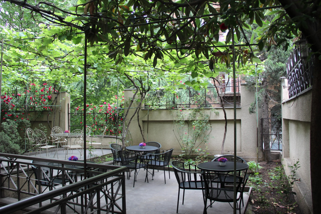Iliani Hotel