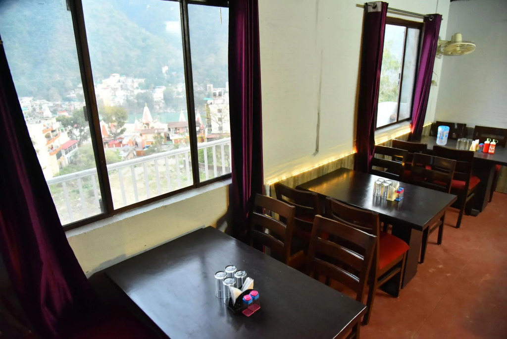 Отель Raja Palaceinn