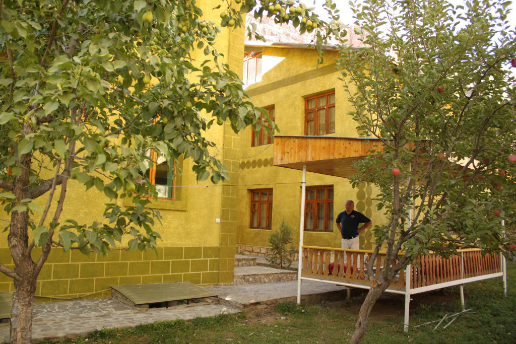 Pamir Alibaba Hotel