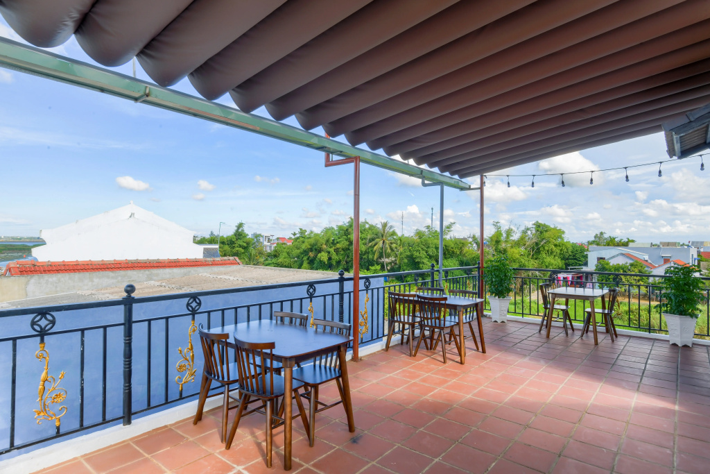 Gió Chiều Homestay - Riverside & Swimming pool