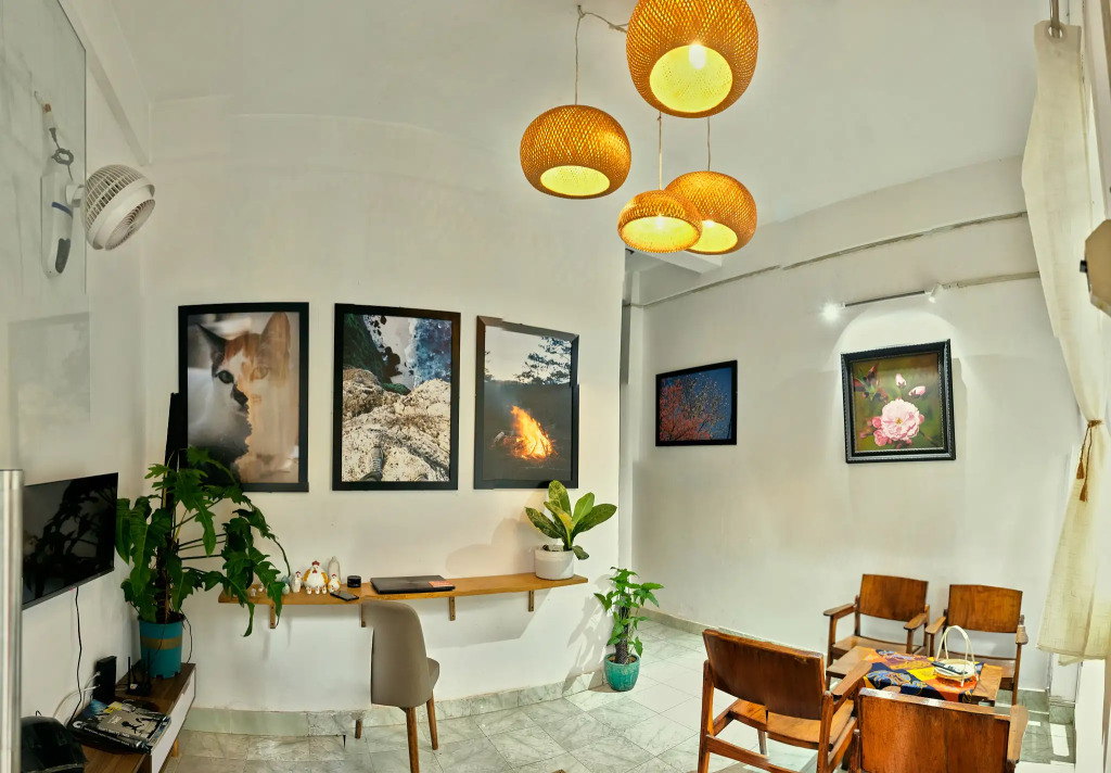 Частный дом Peaceful Saigon 1BR in District 1 Pet-friendly