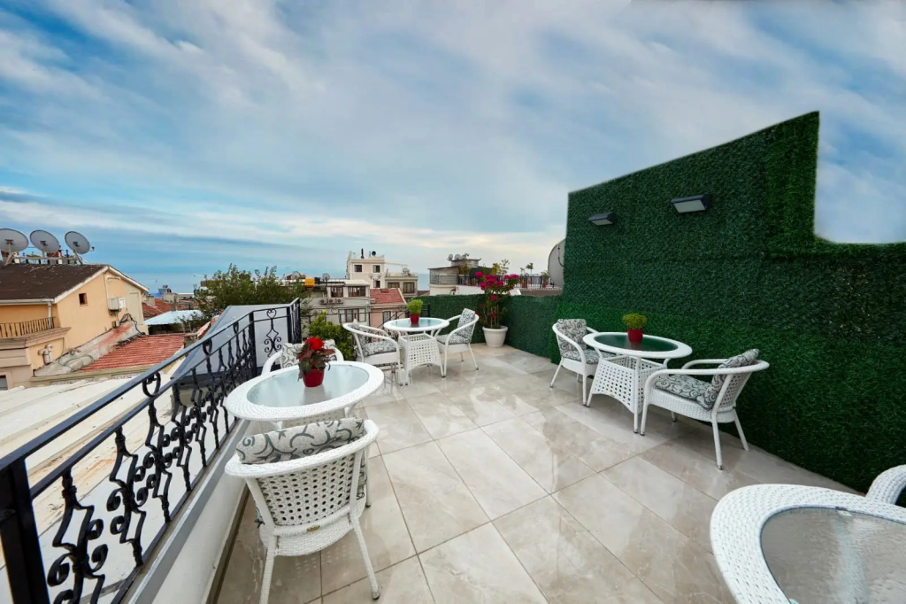 Albinas Hotel Old City
