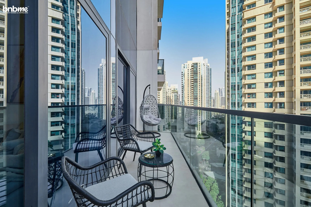 Апартаменты bnbmehomes | Urban Oasis | 1 BR Apt in Act Two- 1304