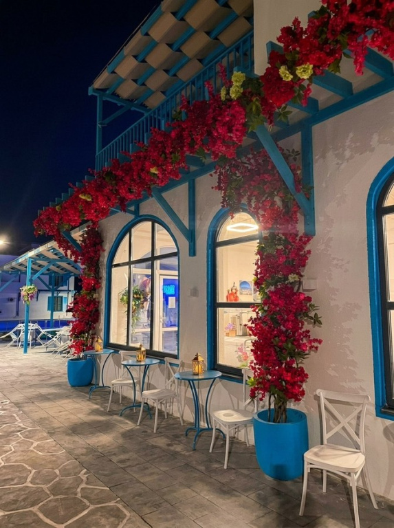 Отель Santorini Family Club