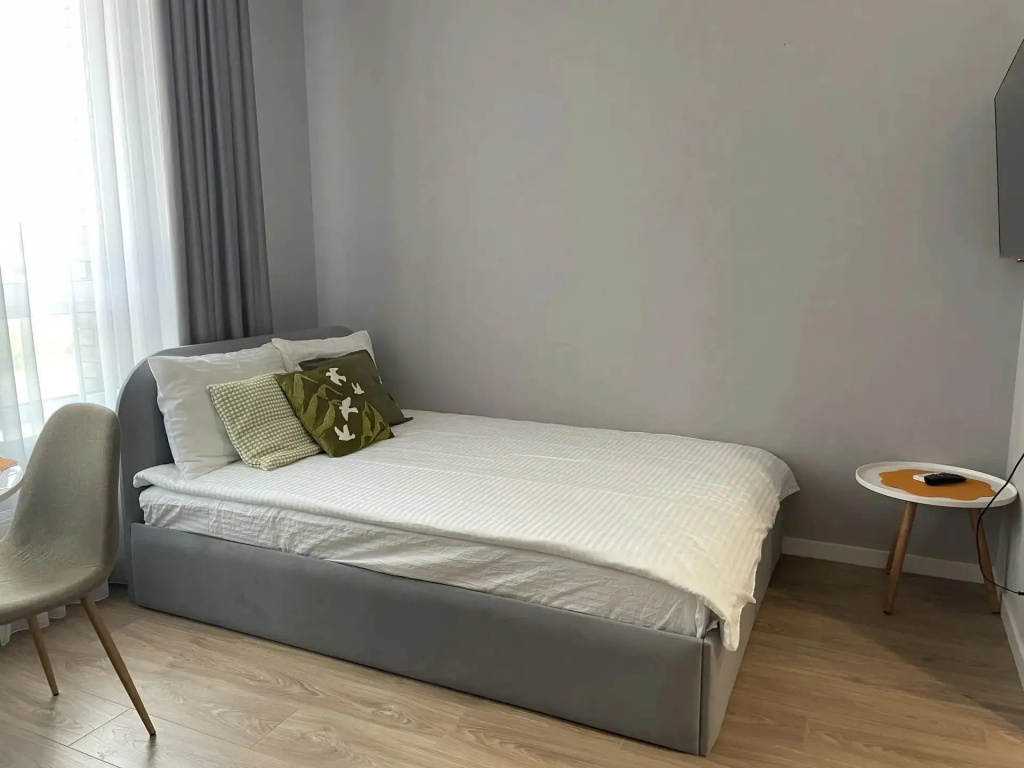 Studiya Yantar v ZhK Kvartal na Vode Flat