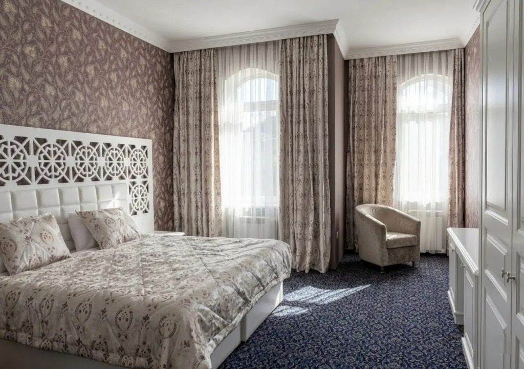 Отель Seven Palace