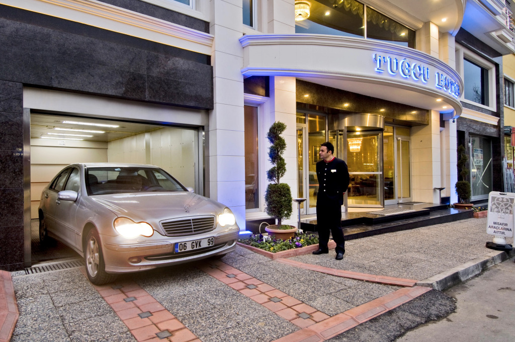 Tugcu Hotel Select
