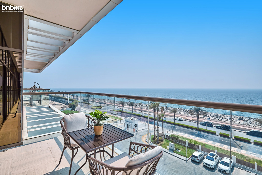 Апартаменты bnbmehomes | Lux Beachfront Getaway on Palm-20412