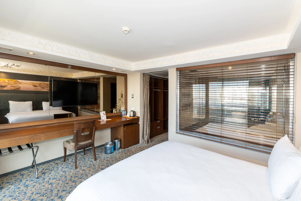 Pera Tulip Hotel & SPA