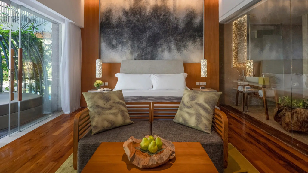 Отель Maya Sanur Resort & Spa