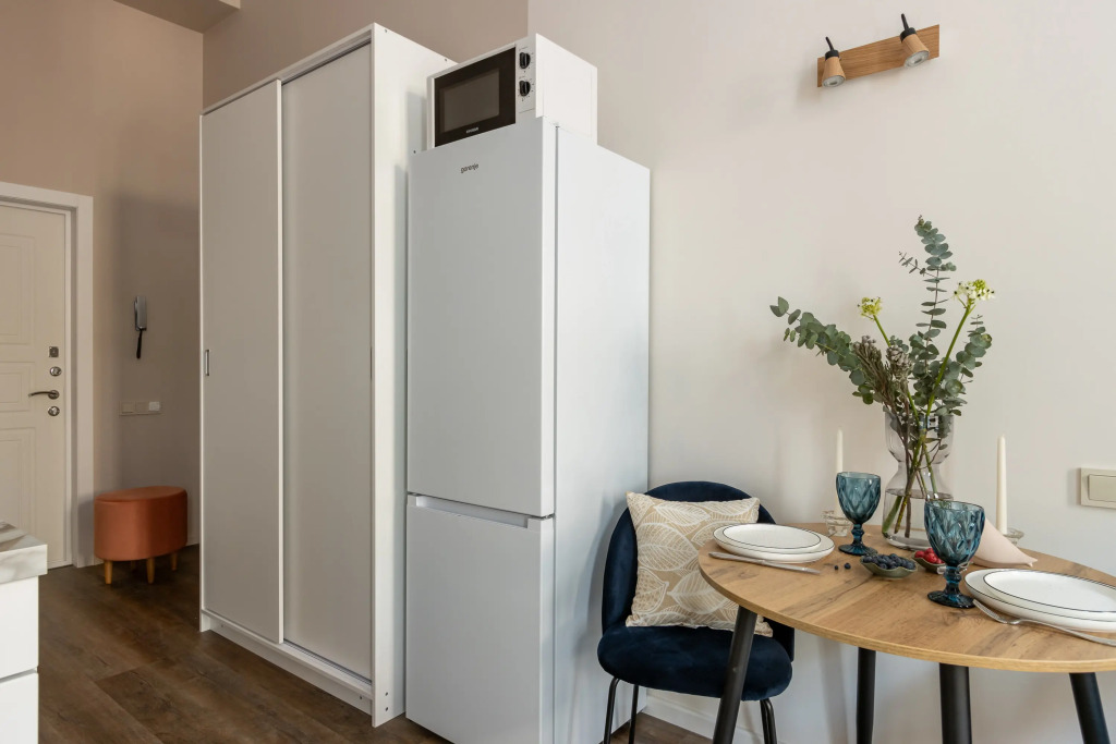 Апартаменты Beige apartment in a historic building in the city center