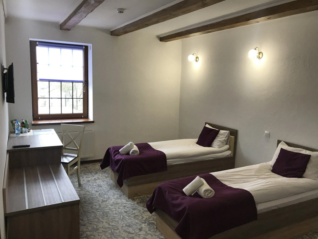 Coin Hotel