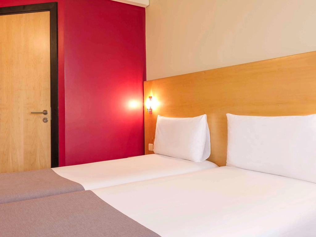 ibis Sharq Kuwait
