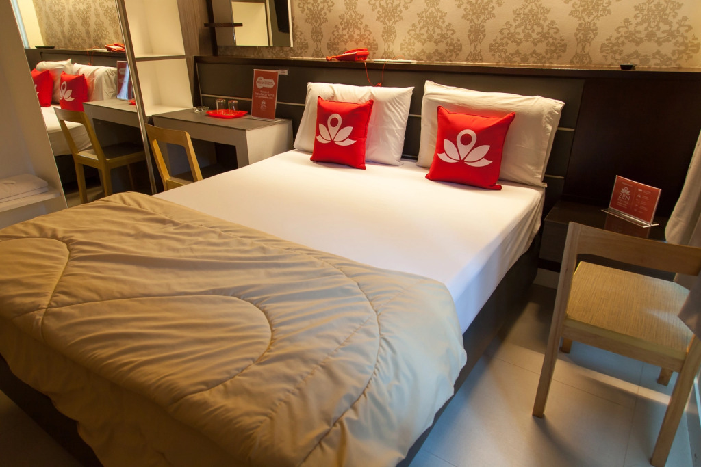 Отель ZEN Rooms Phiphit Phokhai