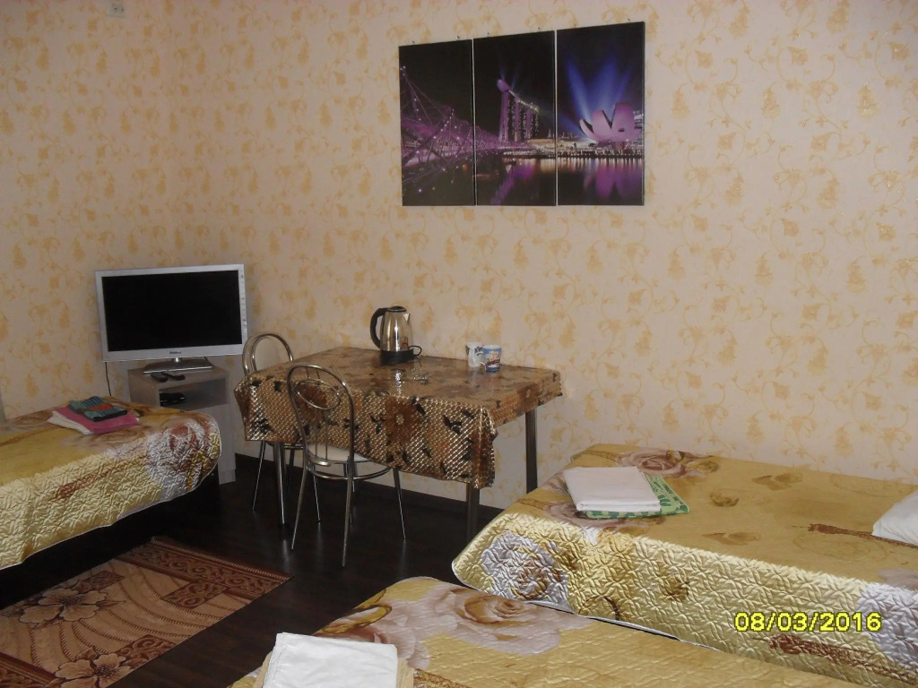 Отель Парамон