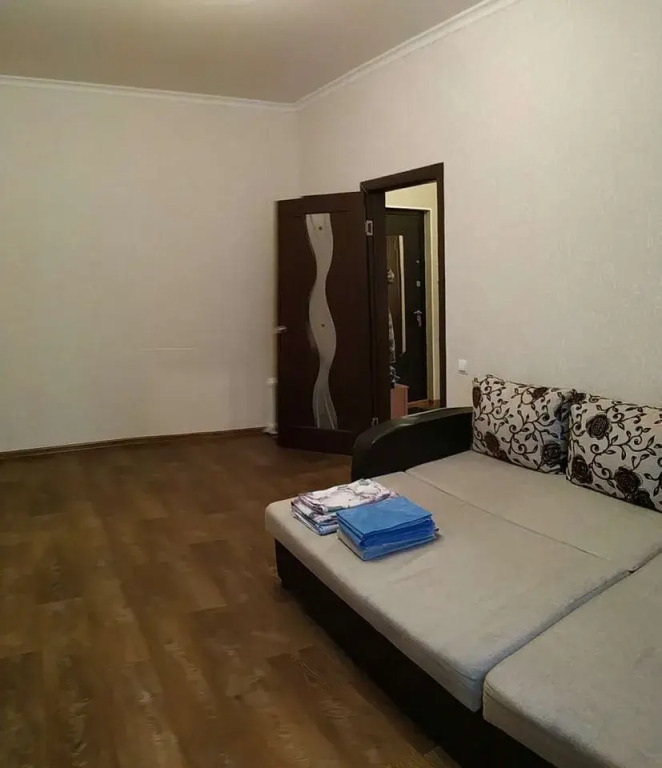 Квартира на улице Ивана Захарова 12/1