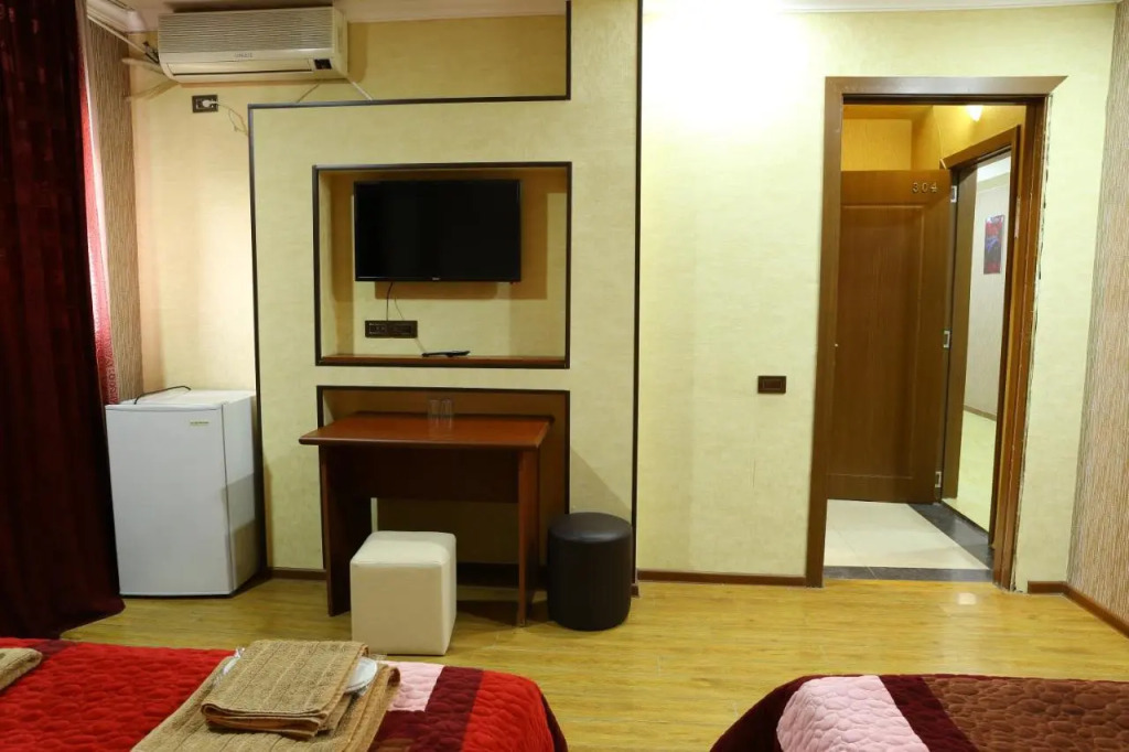 Dkd-bridge Hotel