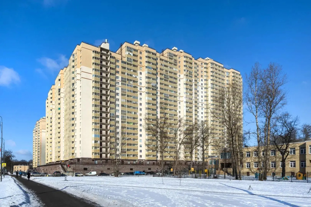 Квартира на Вантовый Мост и Неву