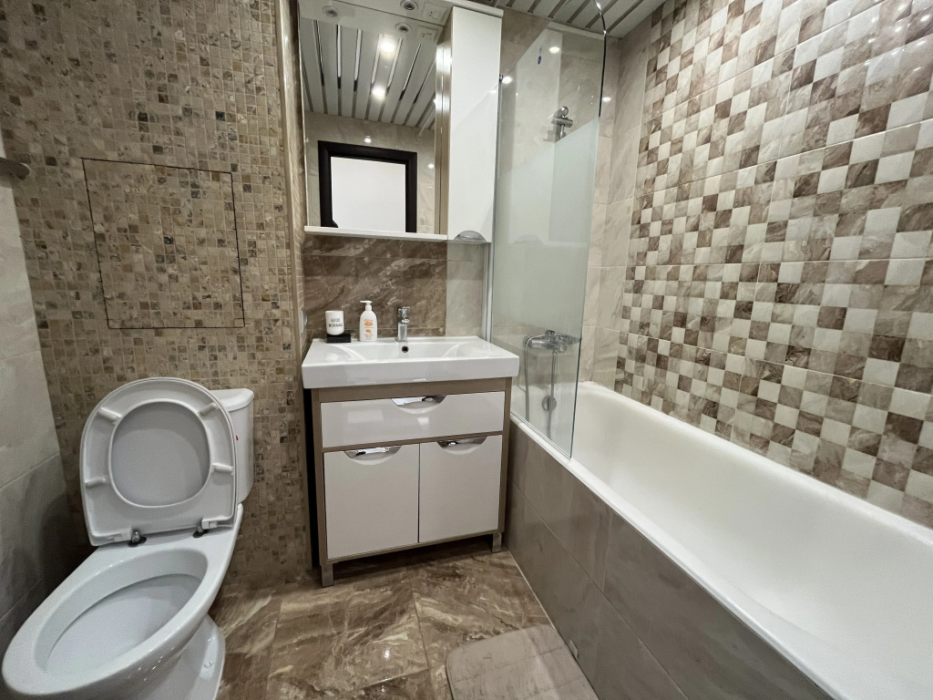 Апартаменты 1 Room Apartment with Lake View near Metro Rasskazovka