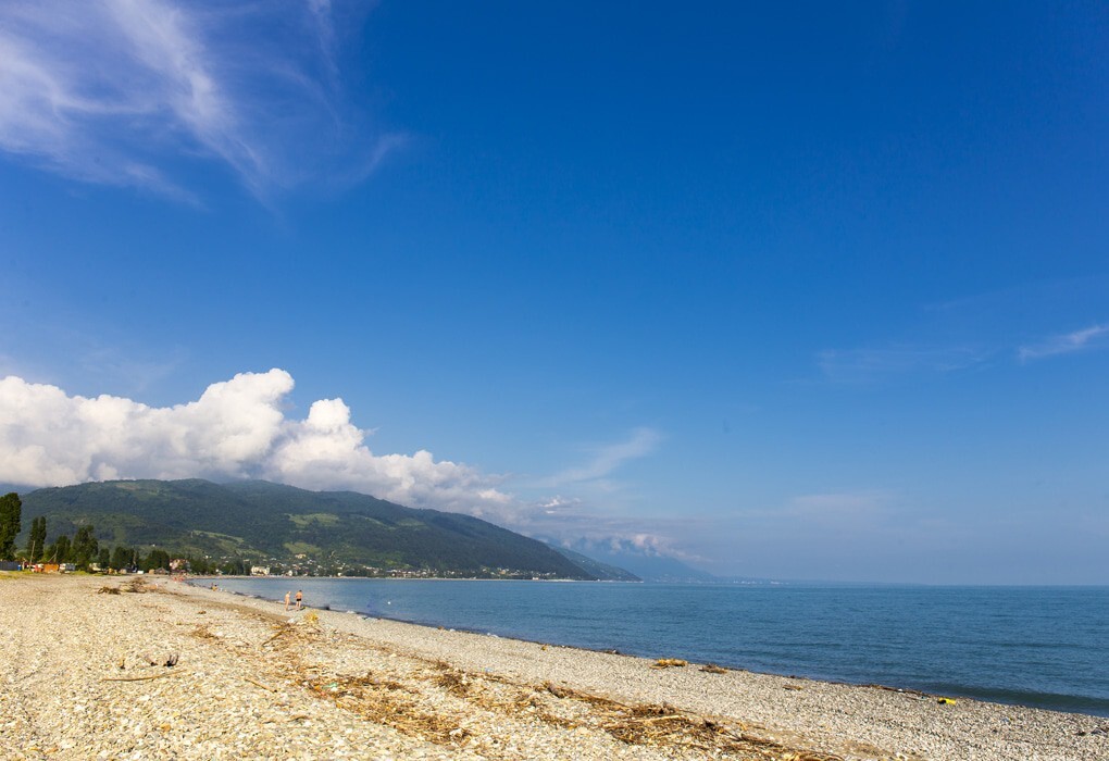 Леселидзе абхазия. Пляж леселидзе абхазия. Поселок абхазии гечрипш. Гечрипш абхазия море. Пляж леселидзе абхазия.