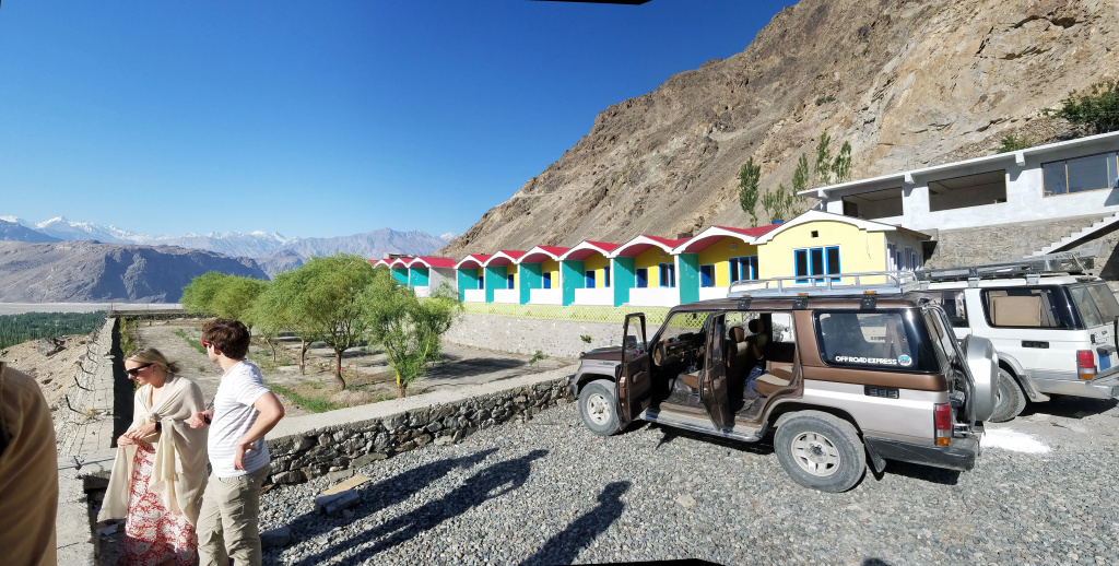 Hotel Mountain Lodge Skardu