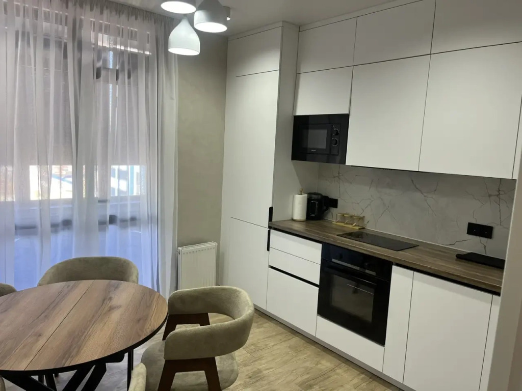 Квартира у лазурного берега