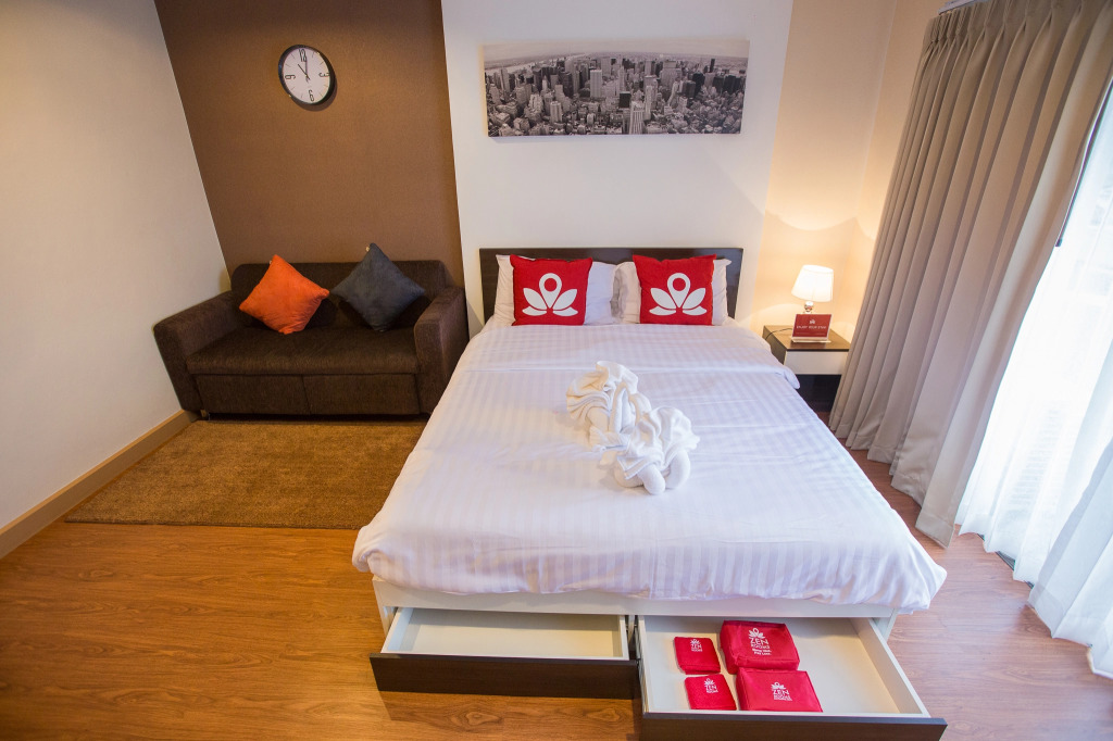 Апартаменты ZEN Rooms Soi Chom Chan
