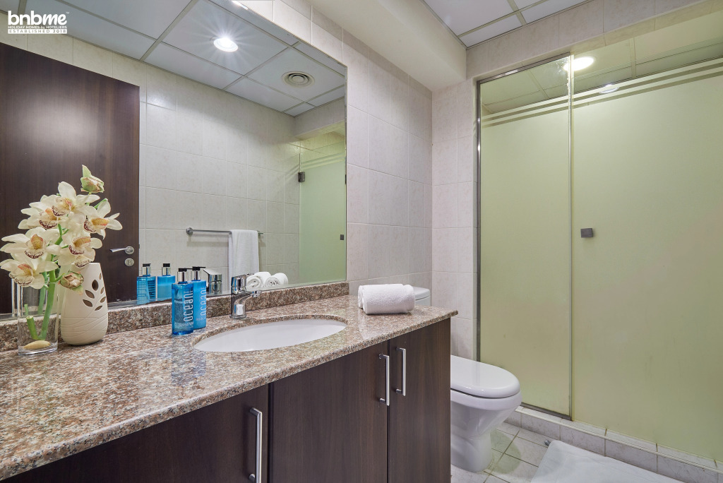 Апартаменты bnbmehomes | Great Value 1 BR over looking Canal-303