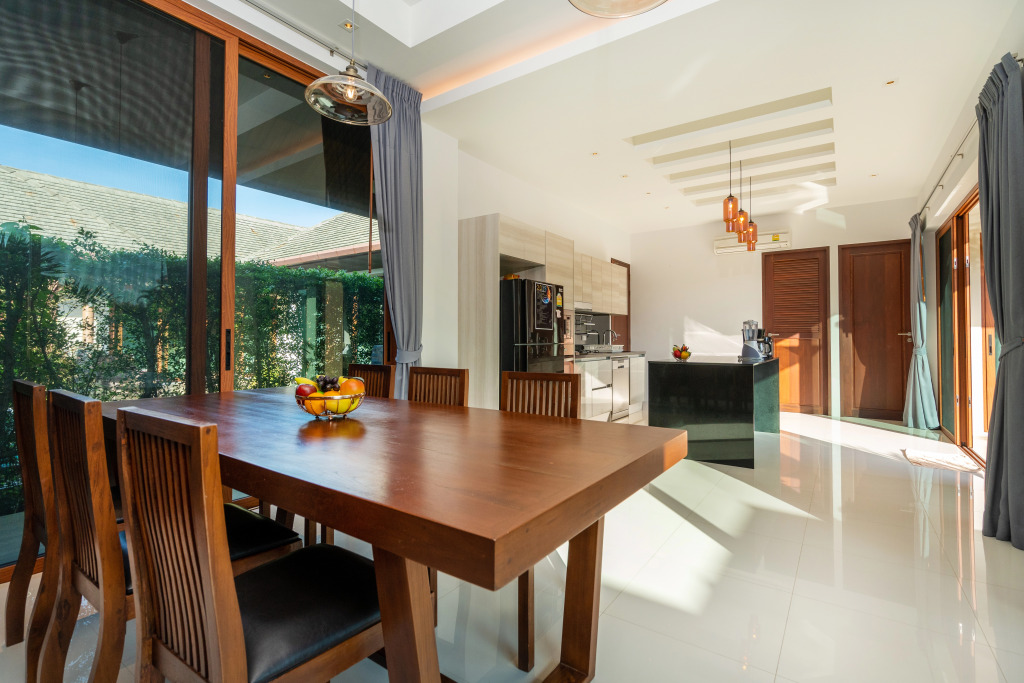 Вилла 3BR Family Villa - Pool NaiHarn Rawai
