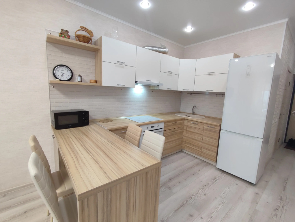Квартира Комбинатская 54