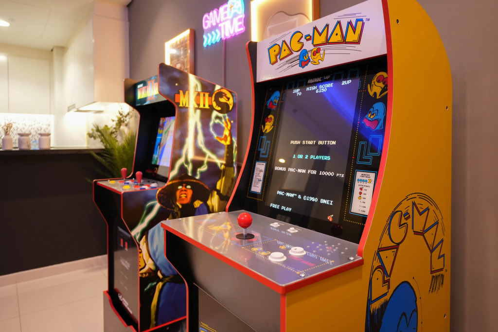 Апартаменты Exclusive Paramount 2BR - Skyline & Game Nights