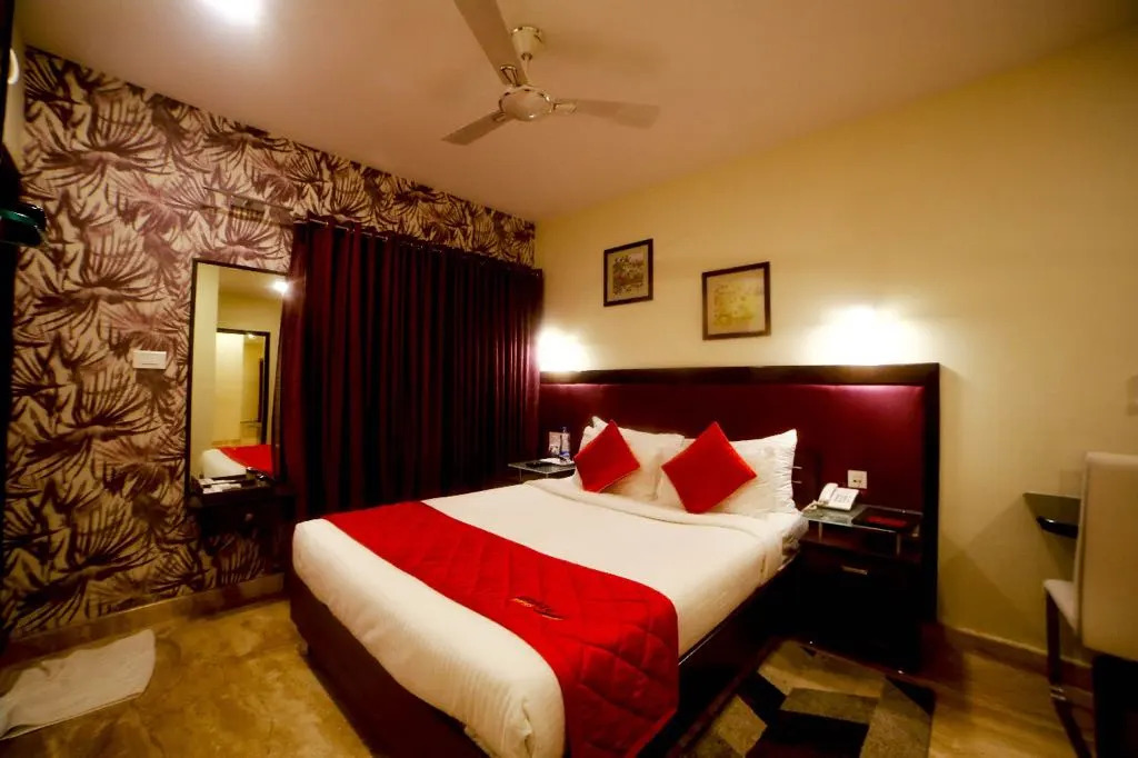 Breeze Suites Hotel