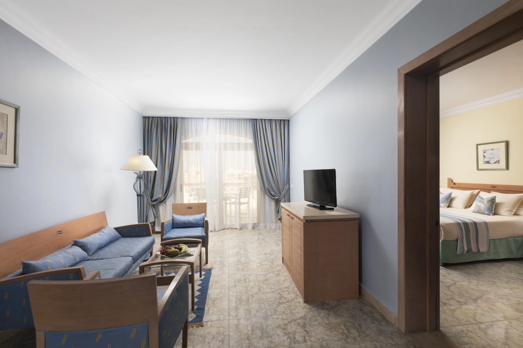 Royal Lagoons Resort & Aqua Park Families and Couples Only