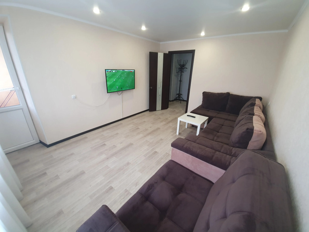 Квартира Виталий HouseRent Двухкомнатная по ул. Шевченко, 80
