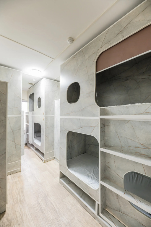 Arch Hostel