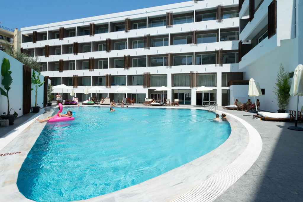 Отель Castellum Suites