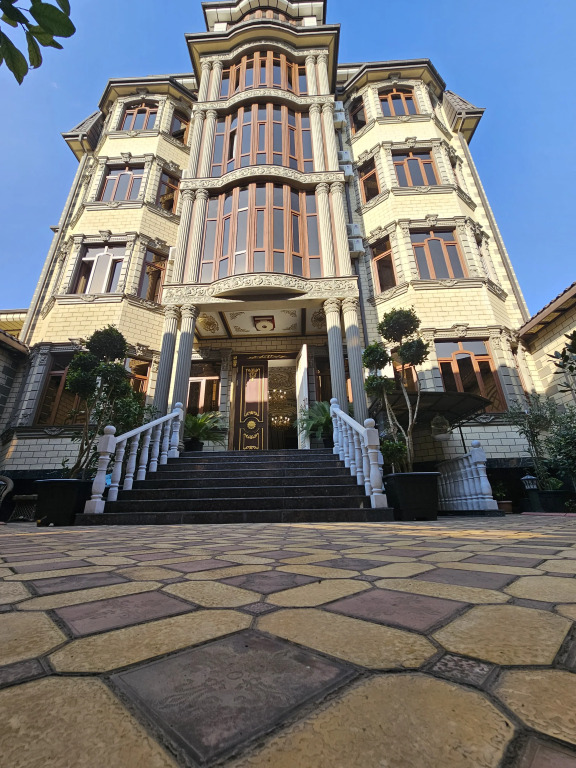 Hotel Sharq