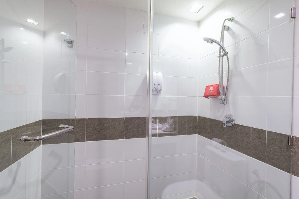Отель ZEN Premium Marlin Plaza Patong
