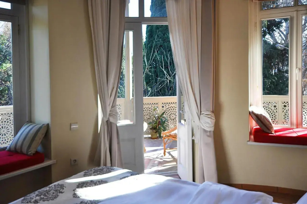 Отель Tekla Palace