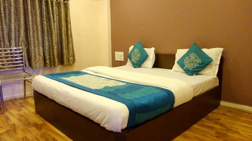 Hotel O Blue Moon