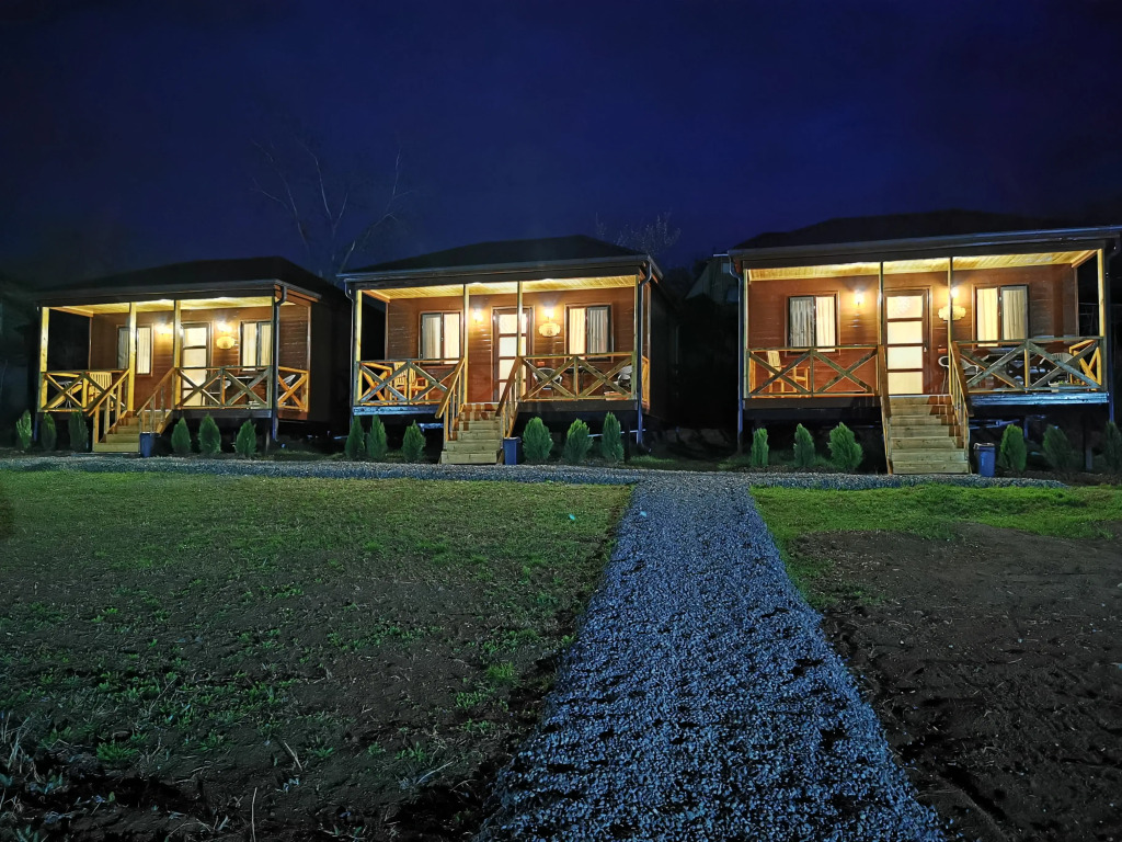Мини-отель Chateau Ateni Cottages