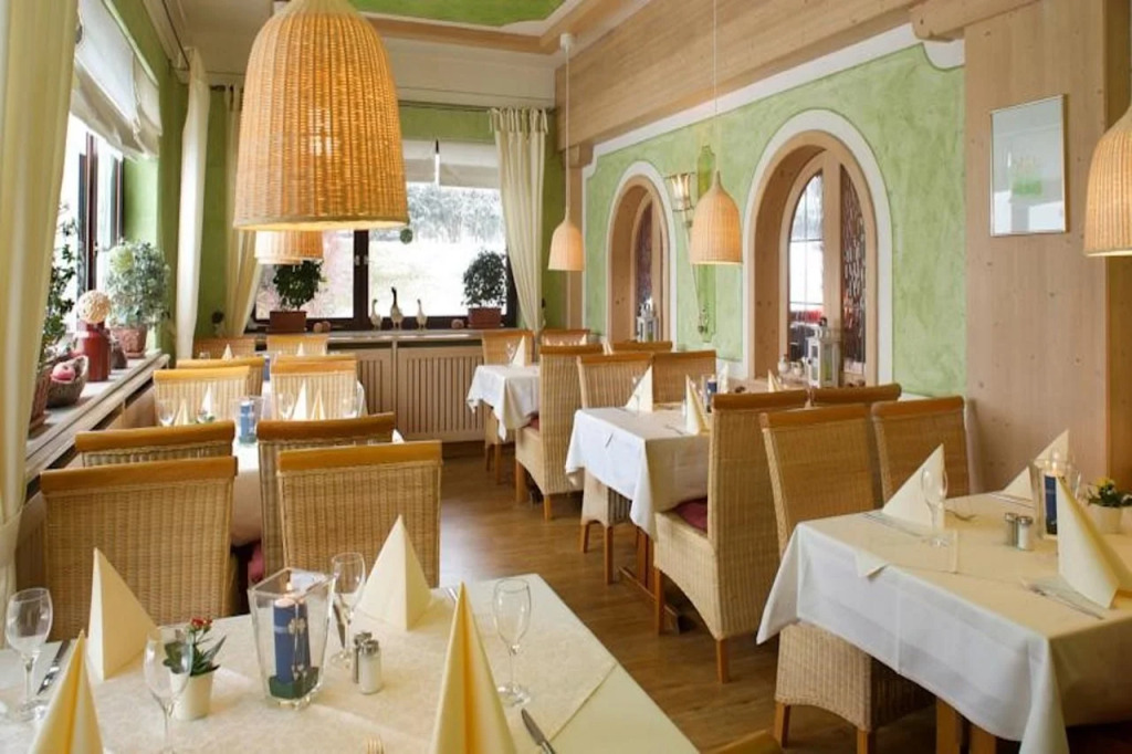 Отель Landhotel Seeg