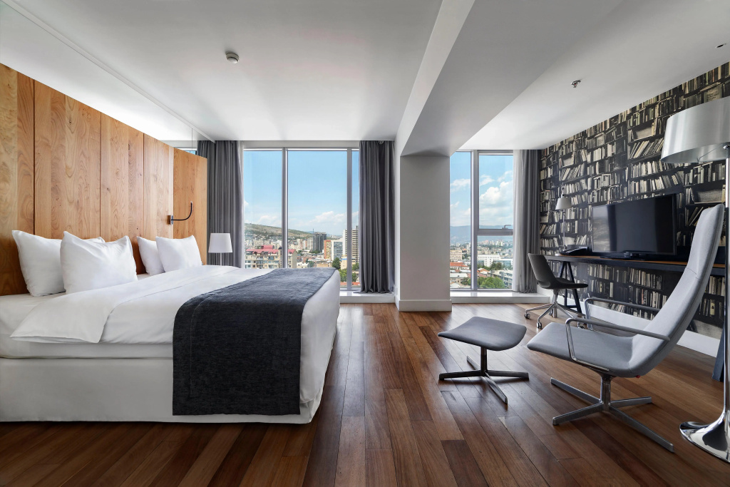 Holiday Inn Тбилиси