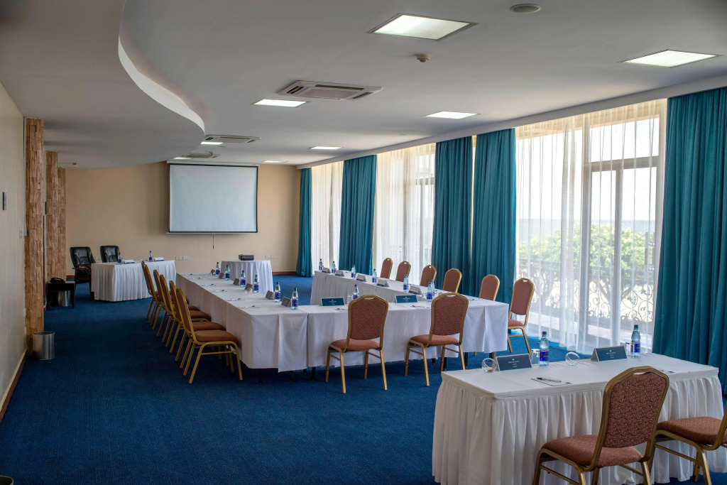 Отель Protea Hotel by Marriott Entebbe