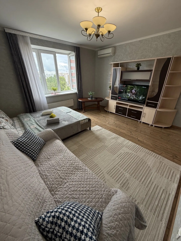 Uyutnaya Na Letnem Ozere Flat