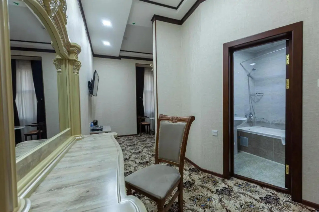 Ark Hotel