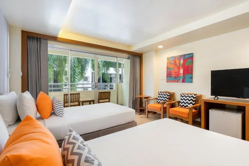 Отель Sunshine Hotel & Residences