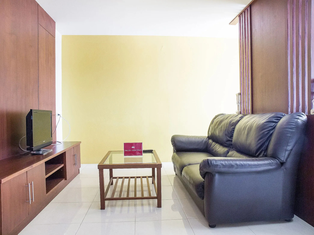 Отель ZEN Rooms Chaofa East Road