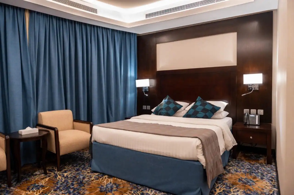 Отель mercure jeddah alhamraa salsabil hotels